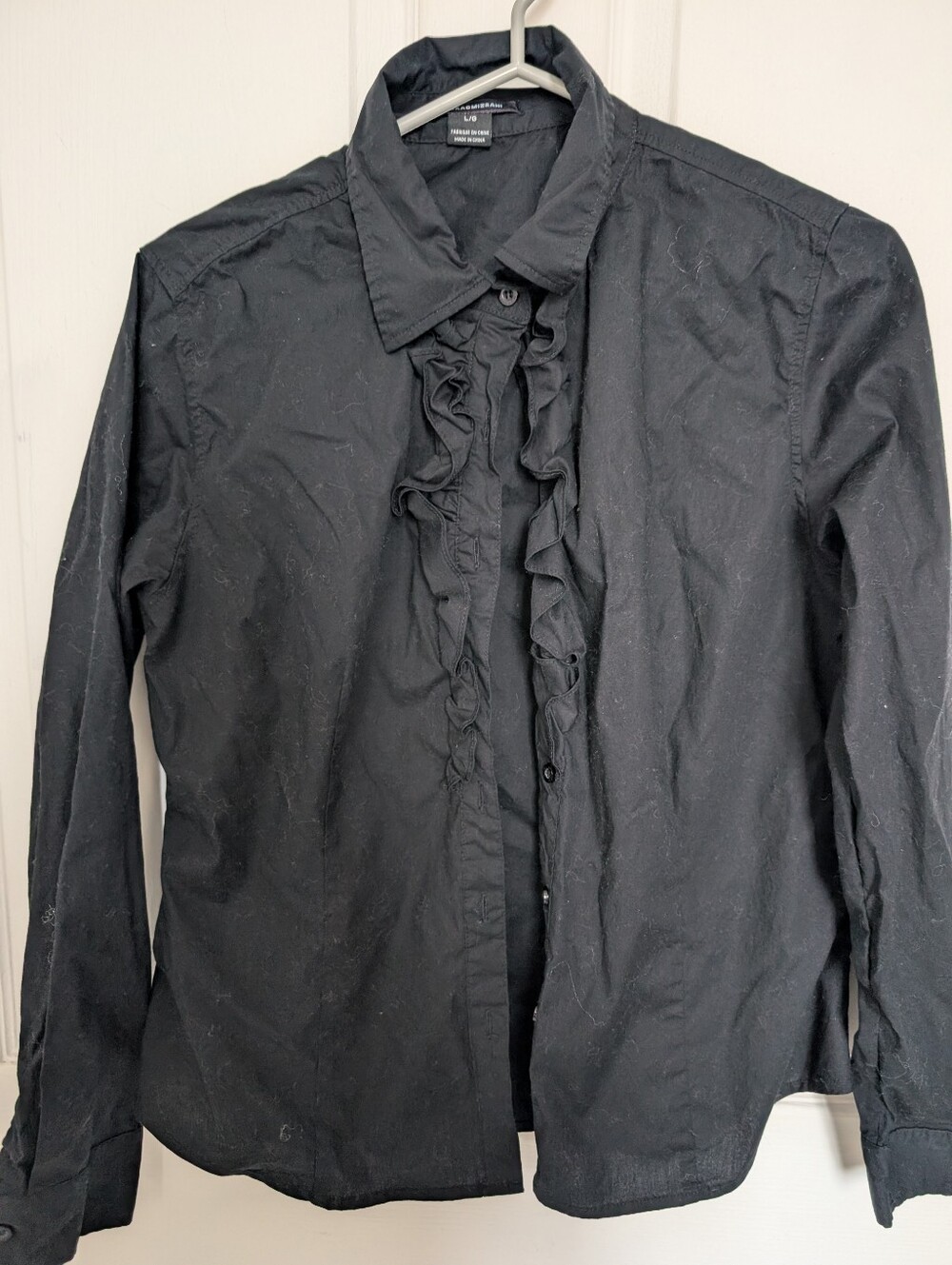 Isaac Mizrahi Women’s Black Ruffle-Front Blouse